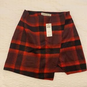 Abercrombie red plaid skirt. New with tags!